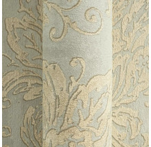 Tapetenrolle mit floralem Muster