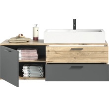 Meuble sous-lavabo avec lavabo, robinet, serviettes et accessoires de salle de bain pour salle de bain