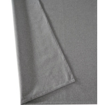 Graue Tischdecke aus Stoff