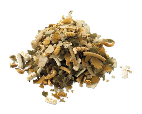 Stapel Fischfutterflocken und -sticks