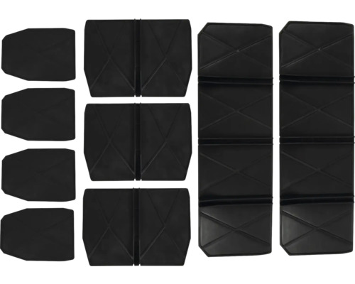 Plusieurs tapis pliants noirs pour l'extérieur