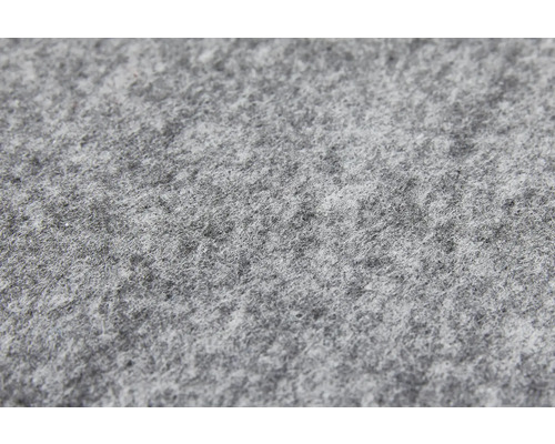 Nahaufnahme der Textur eines grauen Schutzvlieses aus Filz.