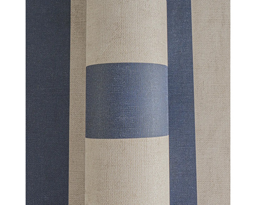 Gros plan d'un rouleau de papier peint à rayures