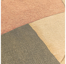 Gros plan d'un papier peint à motifs avec des formes géométriques