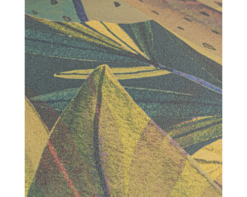 Gros plan d'une surface texturée avec un motif de feuilles abstrait