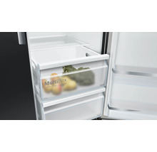 Kühlschrank mit MultiBox zur Lagerung von Gemüse und Obst