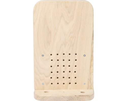 Holzregal mit Löchern zur Wandmontage