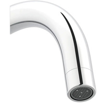 Vue détaillée d'un bec de robinet