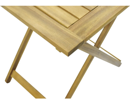 Vue détaillée d'une table pliante en bois