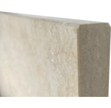 Detailansicht einer Natursteinkante