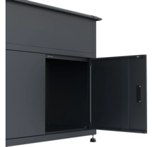 Armoire de jardin avec porte ouverte pour ranger les outils de jardin