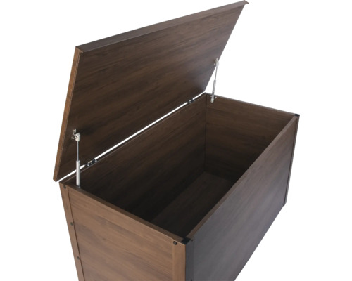 Coffre de jardin ouvert pour ranger les accessoires de jardin