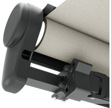 Vue détaillée d'un store avec support gris et tissu beige enroulé