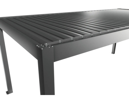 Vue détaillée d'un toit de terrasse en métal