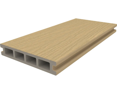 Terrassendiele aus Holz-Polymer-Werkstoff mit Hohlkammerprofil