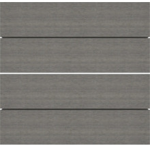 Vier graue Terrassendielen aus Verbundmaterial