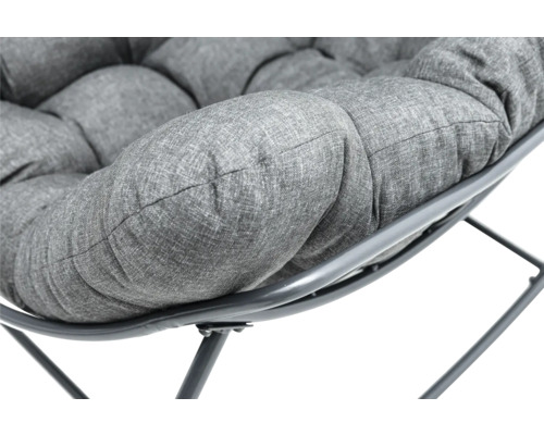 Gros plan du coussin d'assise d'un fauteuil Papasan