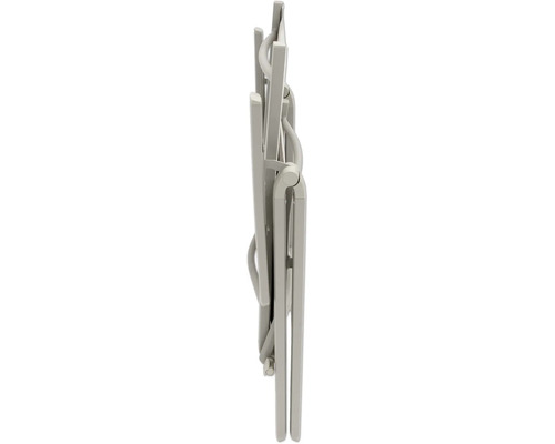 Chaise de jardin pliée en métal