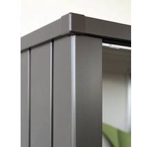 Gros plan d'une armoire de jardin en métal