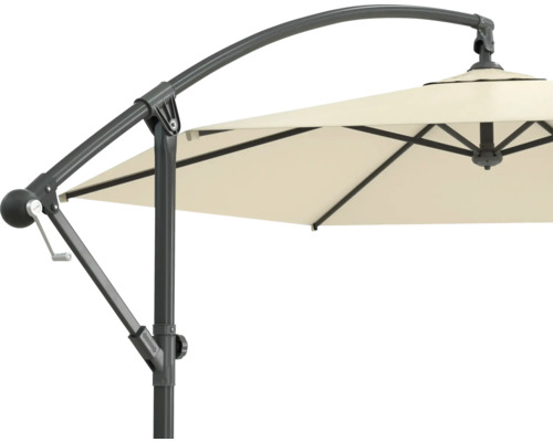 Vue détaillée d'un parasol avec mât latéral et mécanisme à manivelle