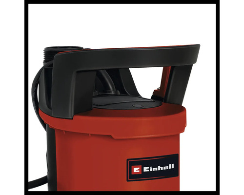 Logo Einhell sur une pompe à eau