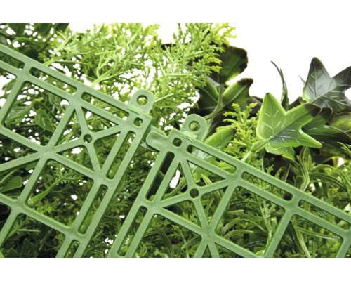 Nahaufnahme von zwei miteinander verbundenen Kunsthecken-Elementen