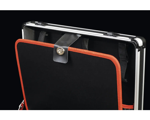 Offener Werkzeugkoffer aus Aluminium mit Verschluss