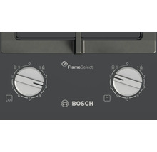 Nahaufnahme des Bosch FlameSelect Gaskochfelds mit Bedienknöpfen