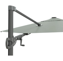 Gros plan d'un parasol Soluna avec mécanisme à manivelle