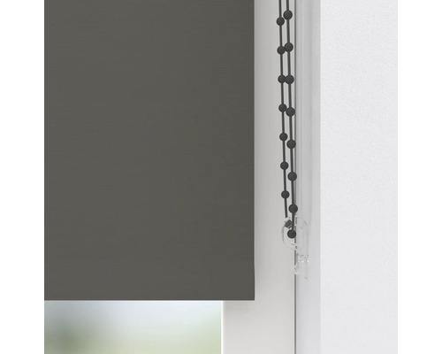 Blick auf ein Rollo zur Fensterdekoration