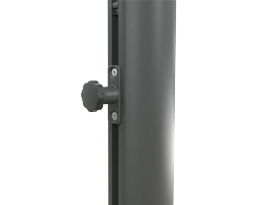 Vue détaillée d'un pied de parasol avec vis de blocage