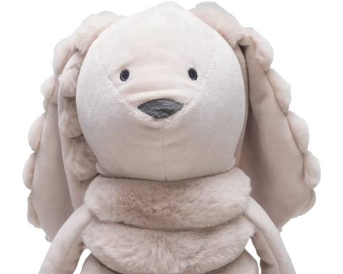 Lapin en peluche comme jouet câlin