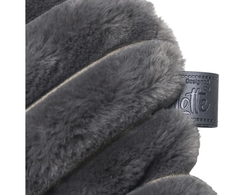 Coussin gris avec étiquette de design Lotte