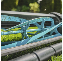 Détail du rouleau de coupe d'une tondeuse à gazon hélicoïdale