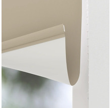 Vue détaillée d'un store enrouleur avec commande latérale