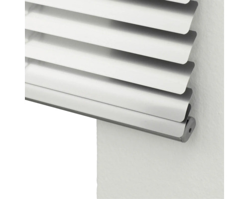 Détail d'un store vénitien pour la décoration de fenêtre et l'intimité