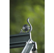 Verzierung mit Spiralmuster auf einem Dach