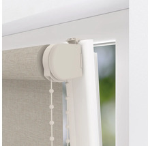 Detailansicht eines Rollos mit Kettenzug zur Fensterdekoration