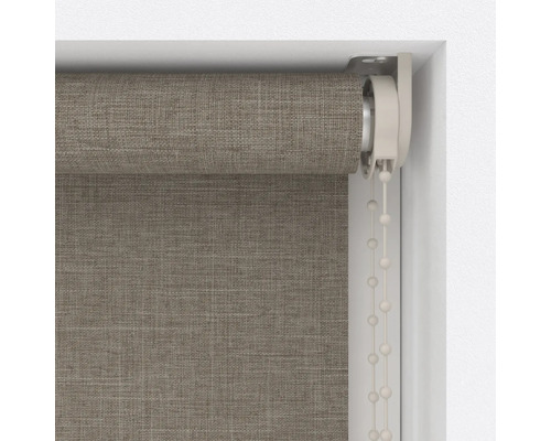 Fensterrollo mit Kettenzug im Detail