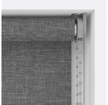 Graue Jalousie mit Kettenzug am Fenster