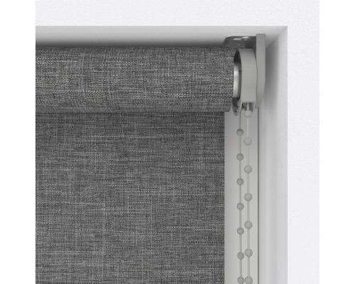Graue Jalousie mit Kettenzug am Fenster