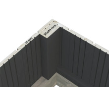 Eckdetail eines Holzhauses mit den Maßen 95x44 Millimeter und einer Wandstärke von 18 Millimeter