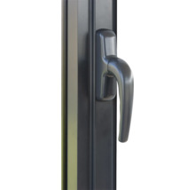 Gros plan d'une poignée de fenêtre