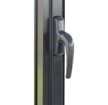 Vue détaillée d'une poignée de fenêtre