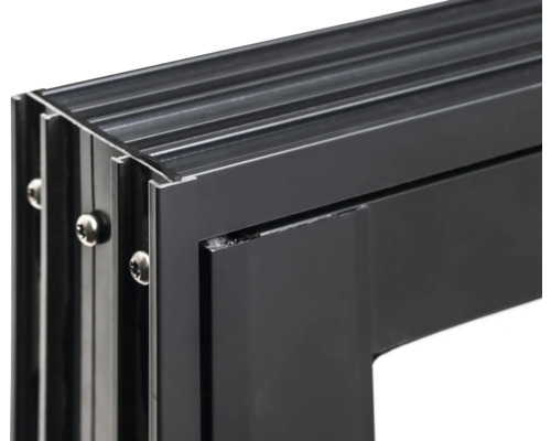 Vue détaillée d'un cadre de fenêtre en aluminium