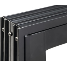 Detailansicht eines Fensterrahmens aus Aluminium