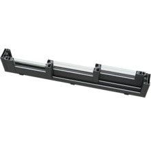 Section transversale d'une structure de fenêtre avec cadre et vitrage