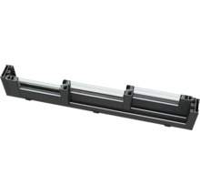 Querschnitt eines schwarzen Fensterrahmens mit Glas