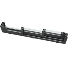 Querschnitt einer schwarzen Fensterkonstruktion mit Glas