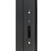 Vue détaillée d'une poignée de porte coulissante avec niveau à bulle intégré